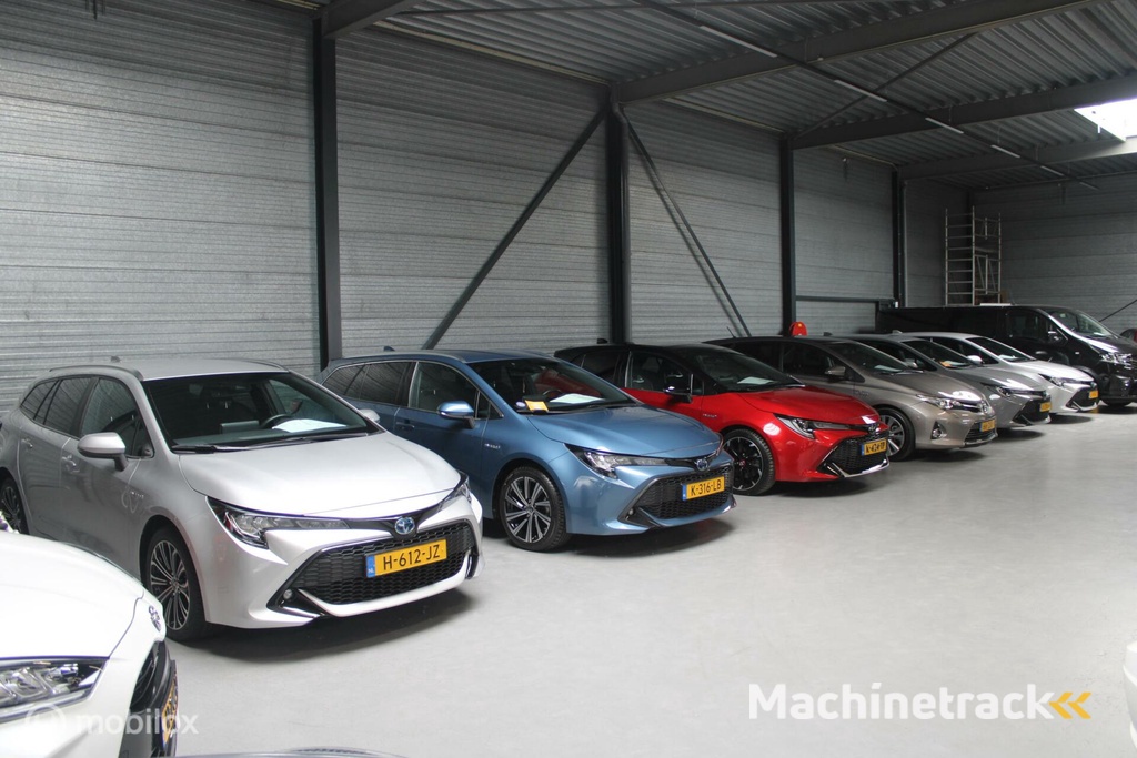 Toyota Corolla Touring Sports 1.8 Hybrid Dynamic 1e Eig | Half Leer | 17 Inch | Boekjes.
