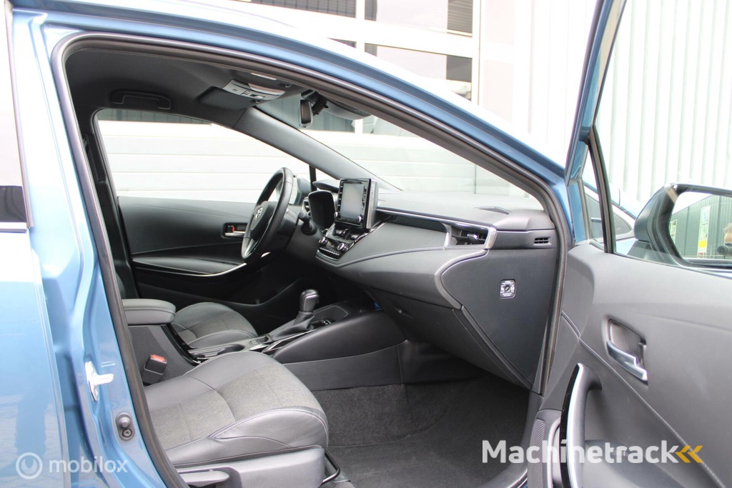Toyota Corolla Touring Sports 1.8 Hybrid Dynamic 1e Eig | Half Leer | 17 Inch | Boekjes.