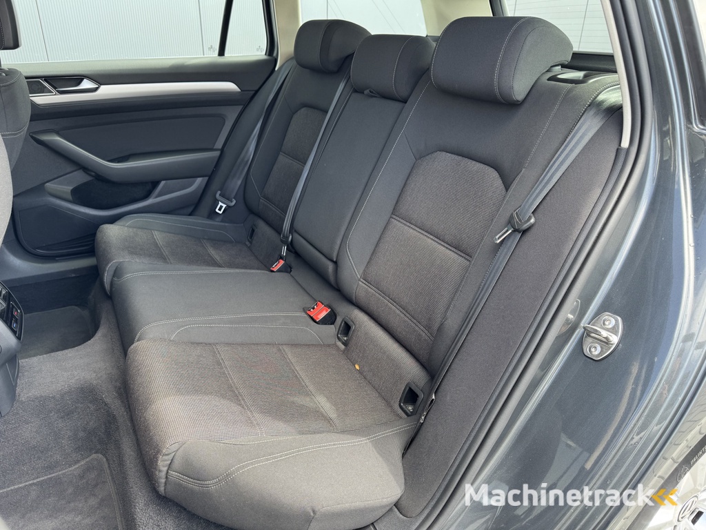 Volkswagen Passat Variant 1.4 TSI ACT Comfortline | Navigatie | Cruise control | Trekhaak