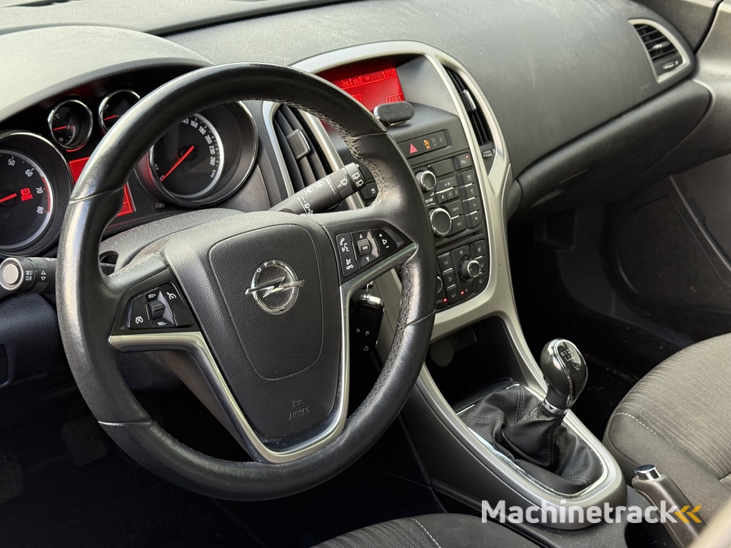 Opel Astra Sports Tourer 1.4 Turbo Sport | Nieuw binnen | Trekhaak | Stoelverwarming