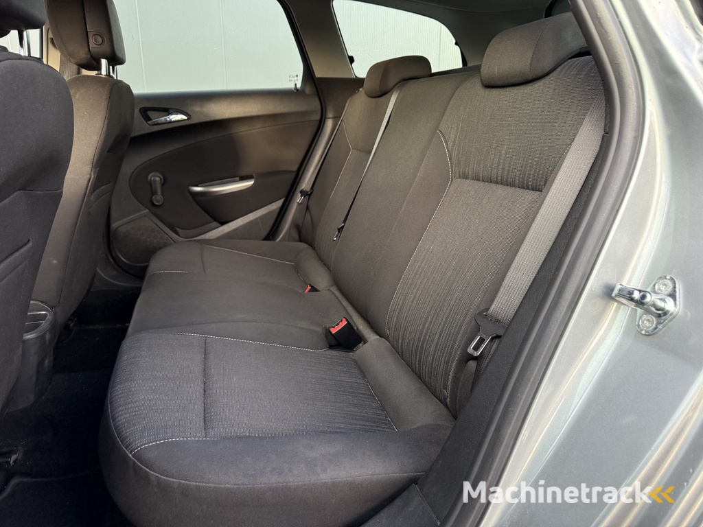 Opel Astra Sports Tourer 1.4 Turbo Sport | Nieuw binnen | Trekhaak | Stoelverwarming