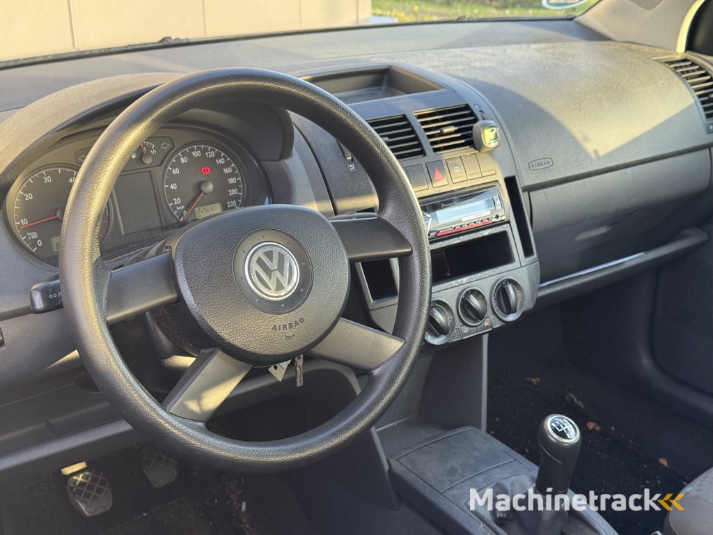 Volkswagen Polo 1.2-12V | Nieuw binnen | APK tot 11-2026! | Airco