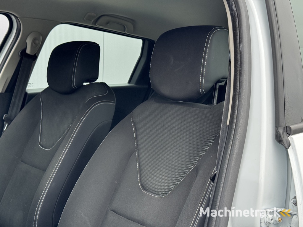 Renault Clio Estate 0.9 TCe Expression | Airco | Cruise | Apk tot 31-05-2026!