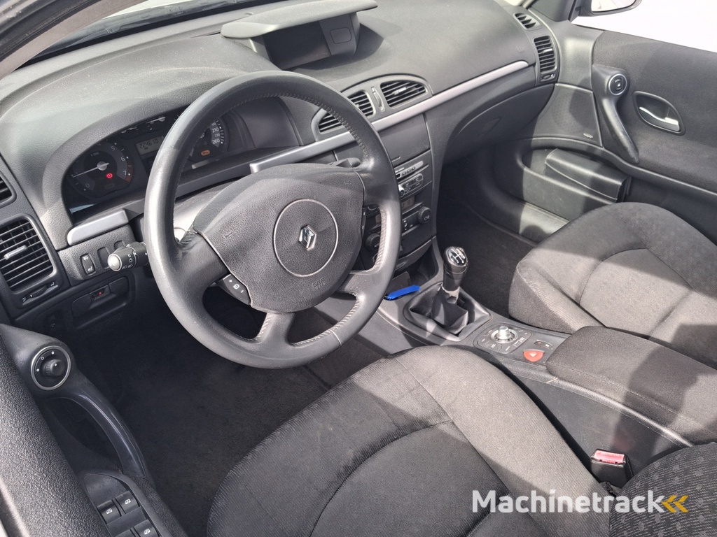Renault Laguna Grand Tour 2.0-16V Dynamique