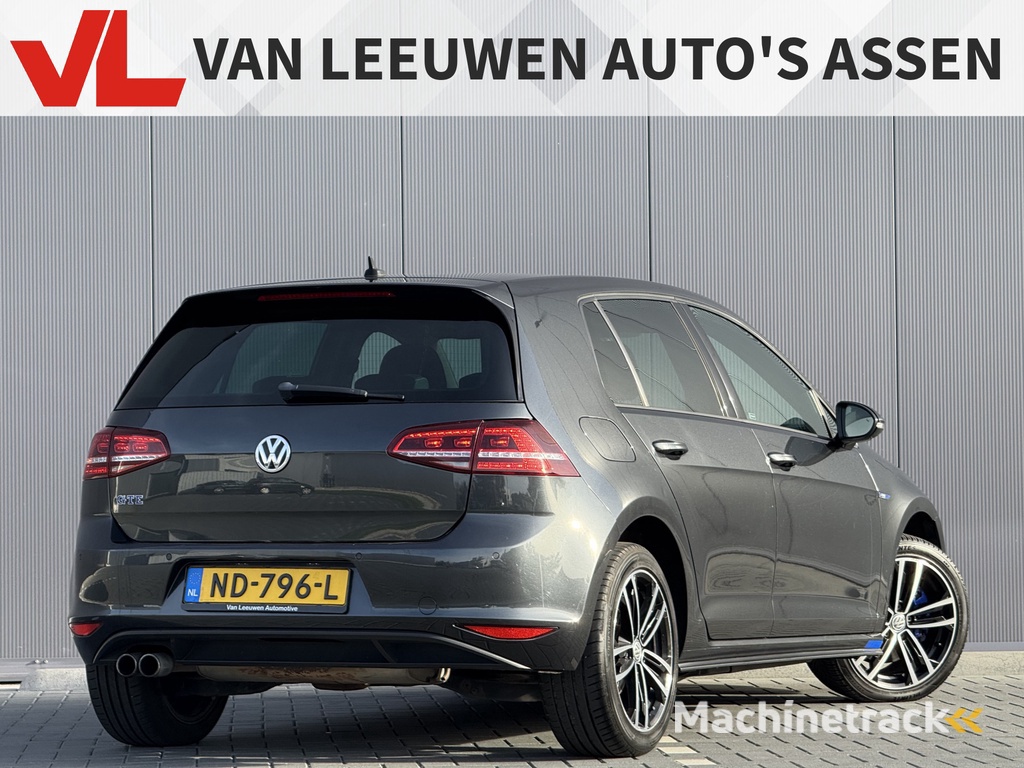 Volkswagen Golf 1.4 TSI GTE Connected Series