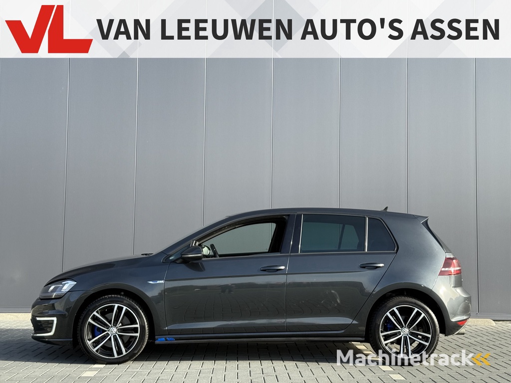 Volkswagen Golf 1.4 TSI GTE Connected Series
