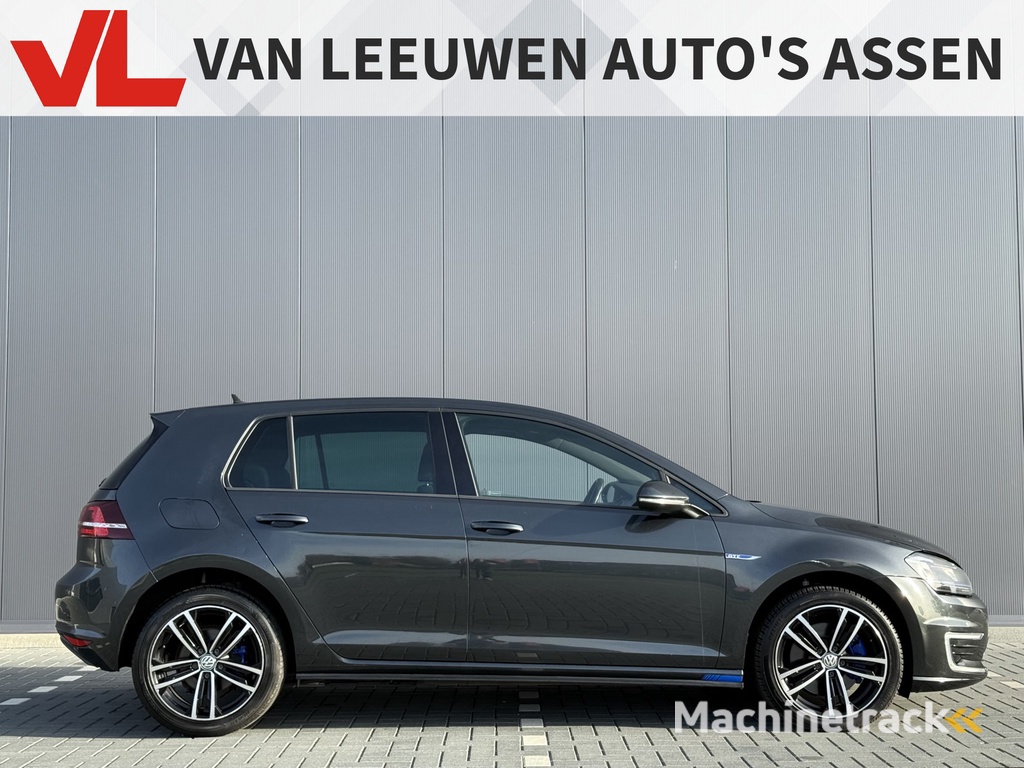Volkswagen Golf 1.4 TSI GTE Connected Series