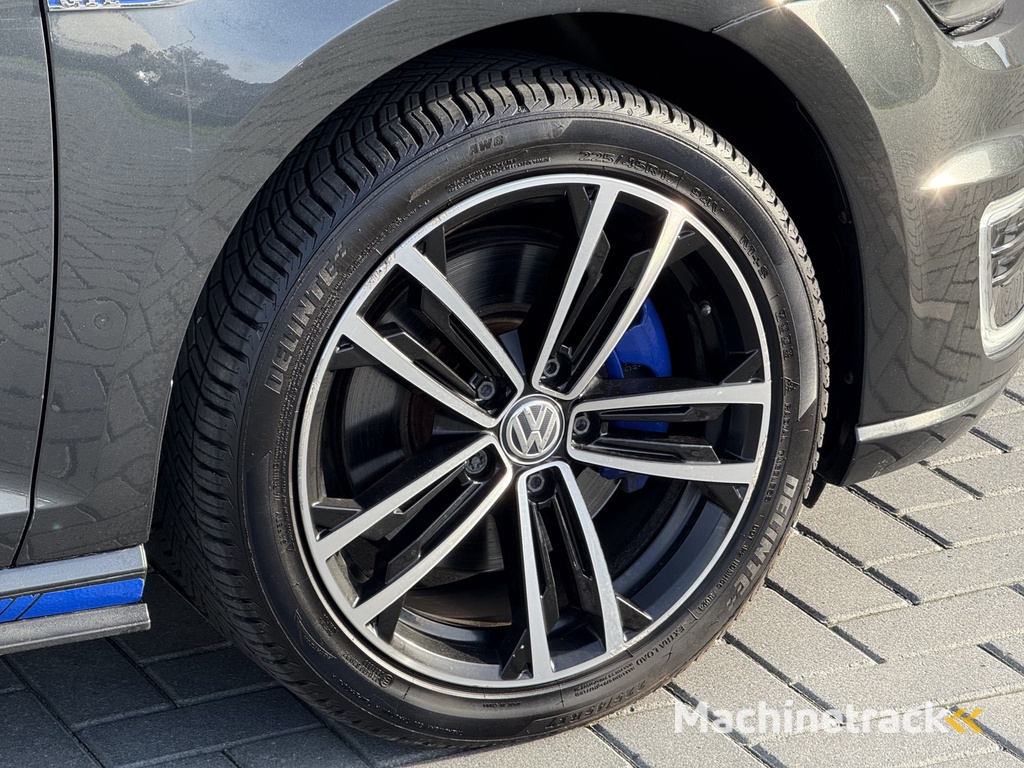 Volkswagen Golf 1.4 TSI GTE Connected Series