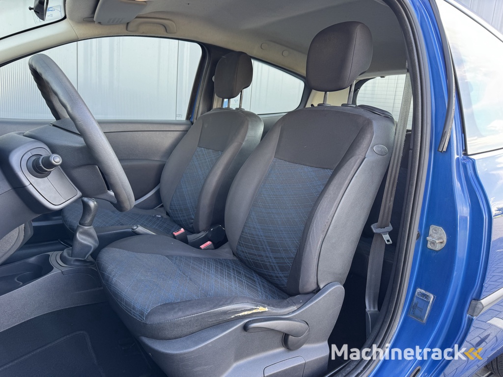 Renault Clio 1.2-16V Special Line