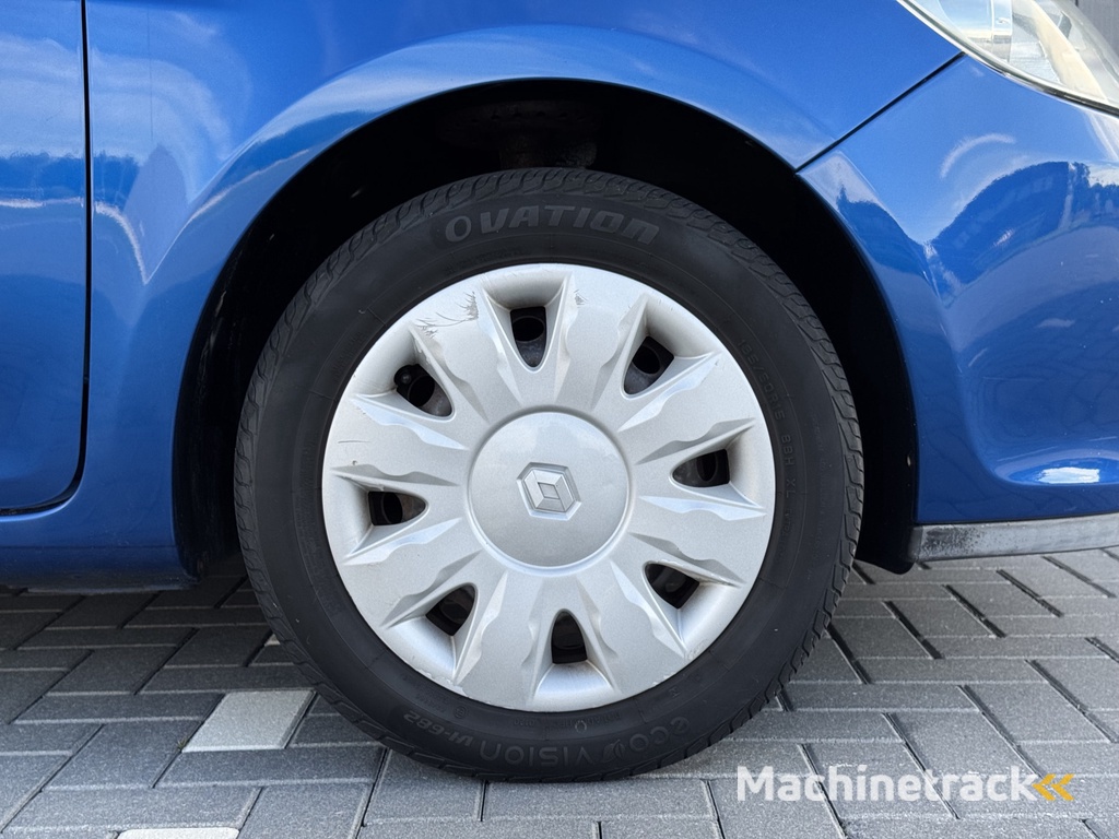 Renault Clio 1.2-16V Special Line