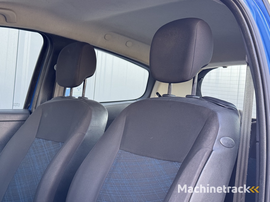 Renault Clio 1.2-16V Special Line