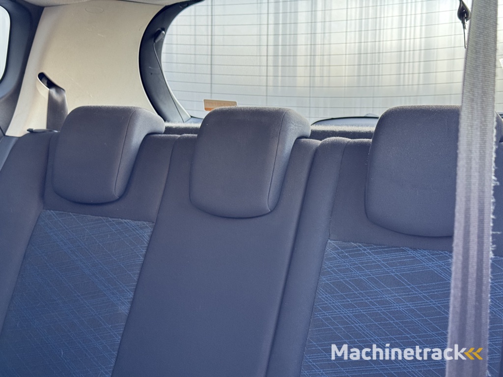 Renault Clio 1.2-16V Special Line