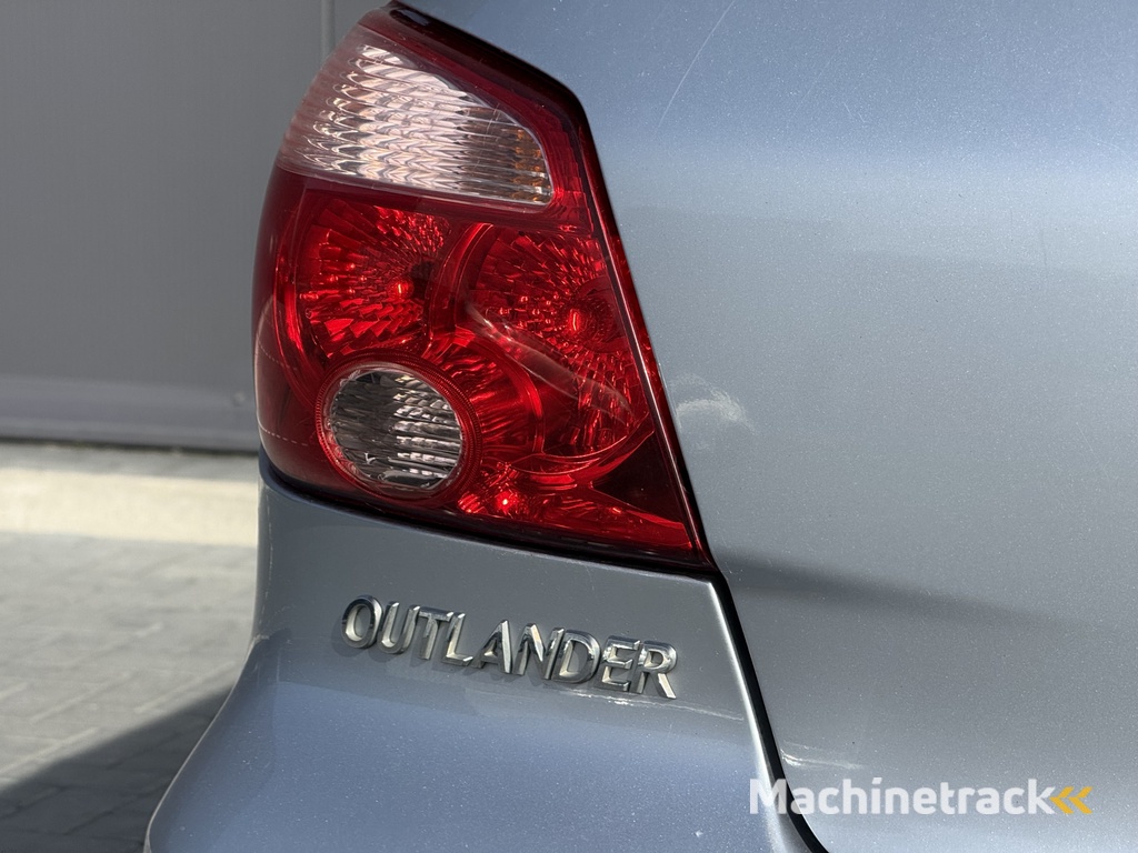 Mitsubishi Outlander Sport 2.0 Invite+