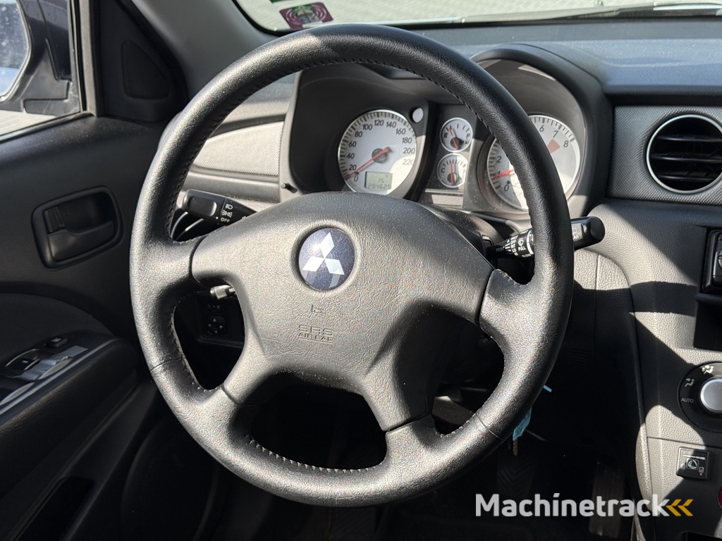 Mitsubishi Outlander Sport 2.0 Invite+