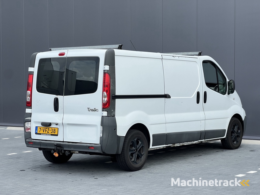 Renault Trafic 2.5 dCi T29 L2H1