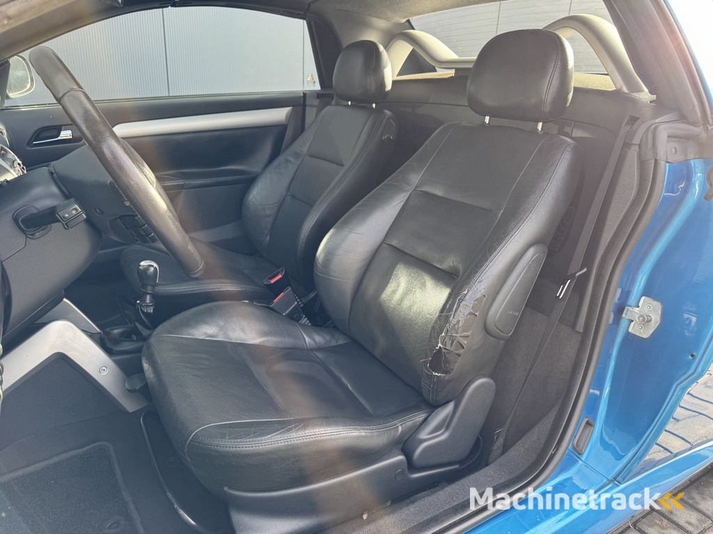 Opel Tigra TwinTop 1.8-16V Cosmo