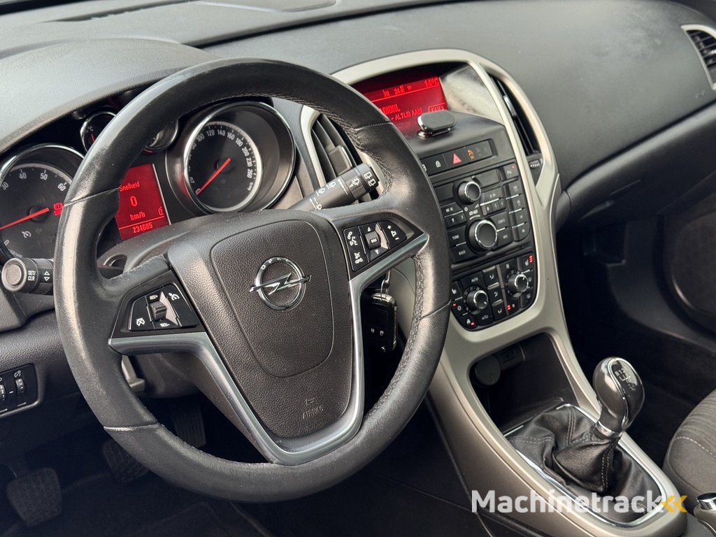 Opel Astra Sports Tourer 1.4 Turbo Sport