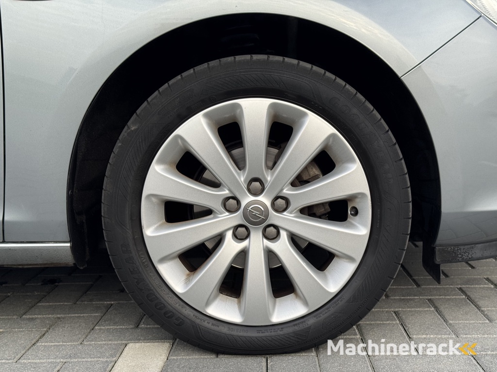 Opel Astra Sports Tourer 1.4 Turbo Sport