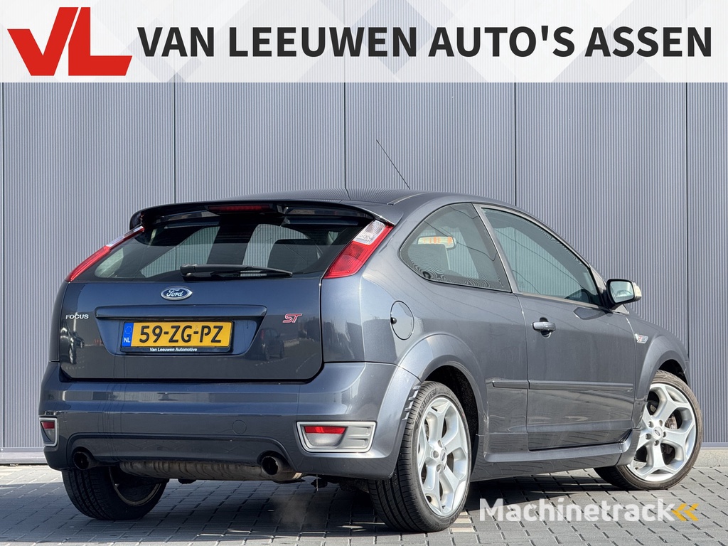 Ford Focus 2.5-20V ST