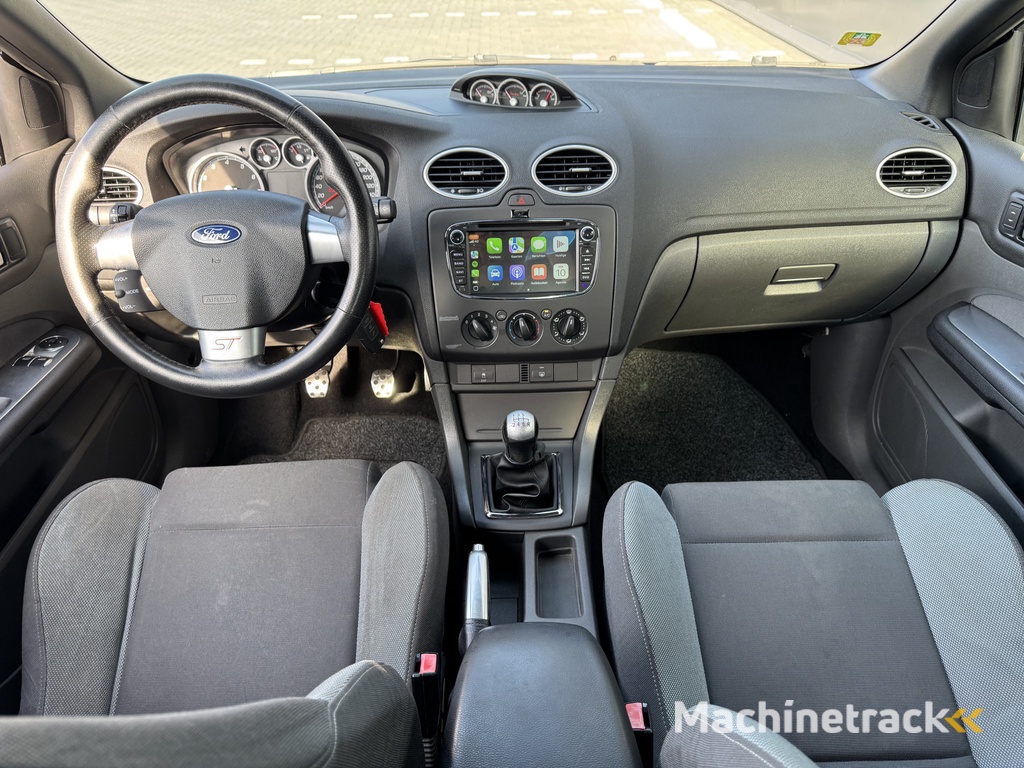 Ford Focus 2.5-20V ST