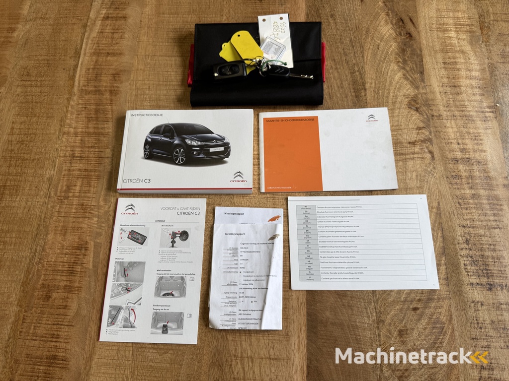 Citroen C3 Citroën  1.2 PureTech Selection