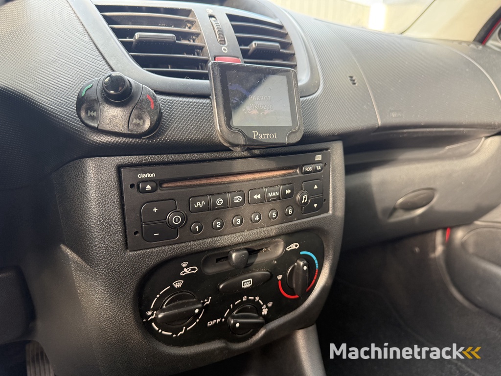 Peugeot 206 + 1.1 XR