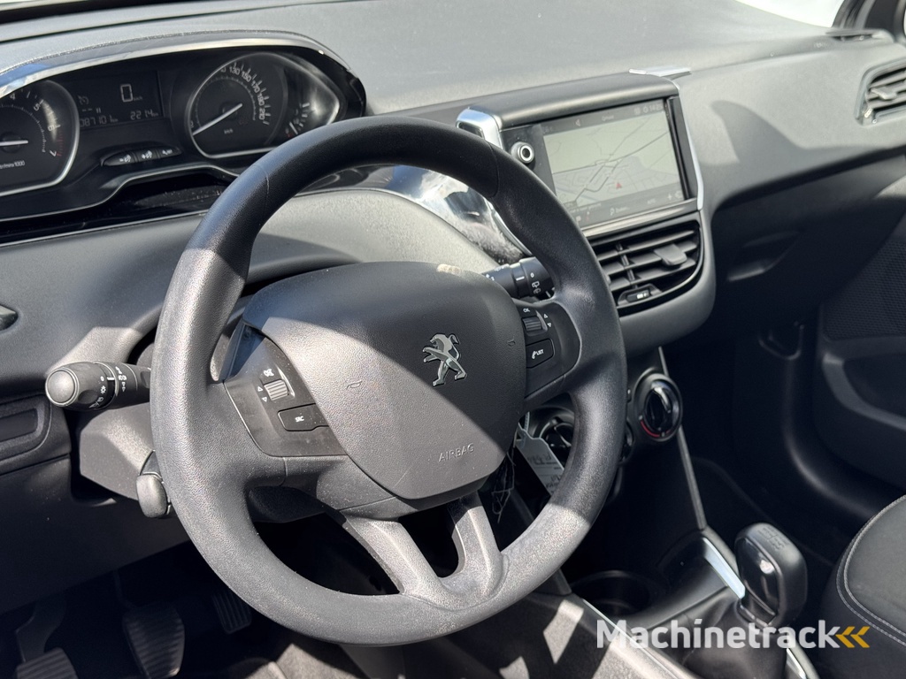 Peugeot 208 1.2 PureTech Blue Lion