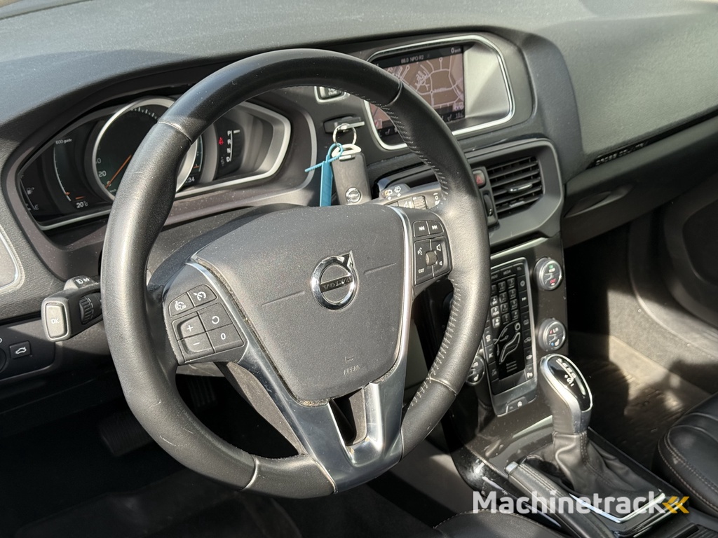 Volvo V40 Cross Country 1.5 T3 Dynamic Edition