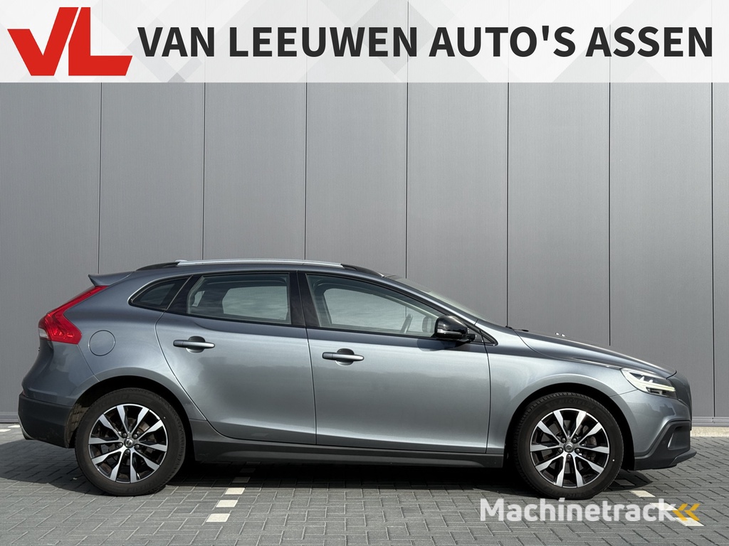 Volvo V40 Cross Country 1.5 T3 Dynamic Edition