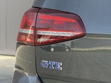 Miniaturansicht von Volkswagen Golf 1.4 TSI GTE Connected Series | RIJKLAAR | BTW | Leder | Navi