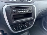 Miniaturansicht von Citroen C3 Citroën 1.4i Sky Radio