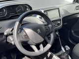 Miniaturansicht von Peugeot 208 1.2 PureTech Blue Lion
