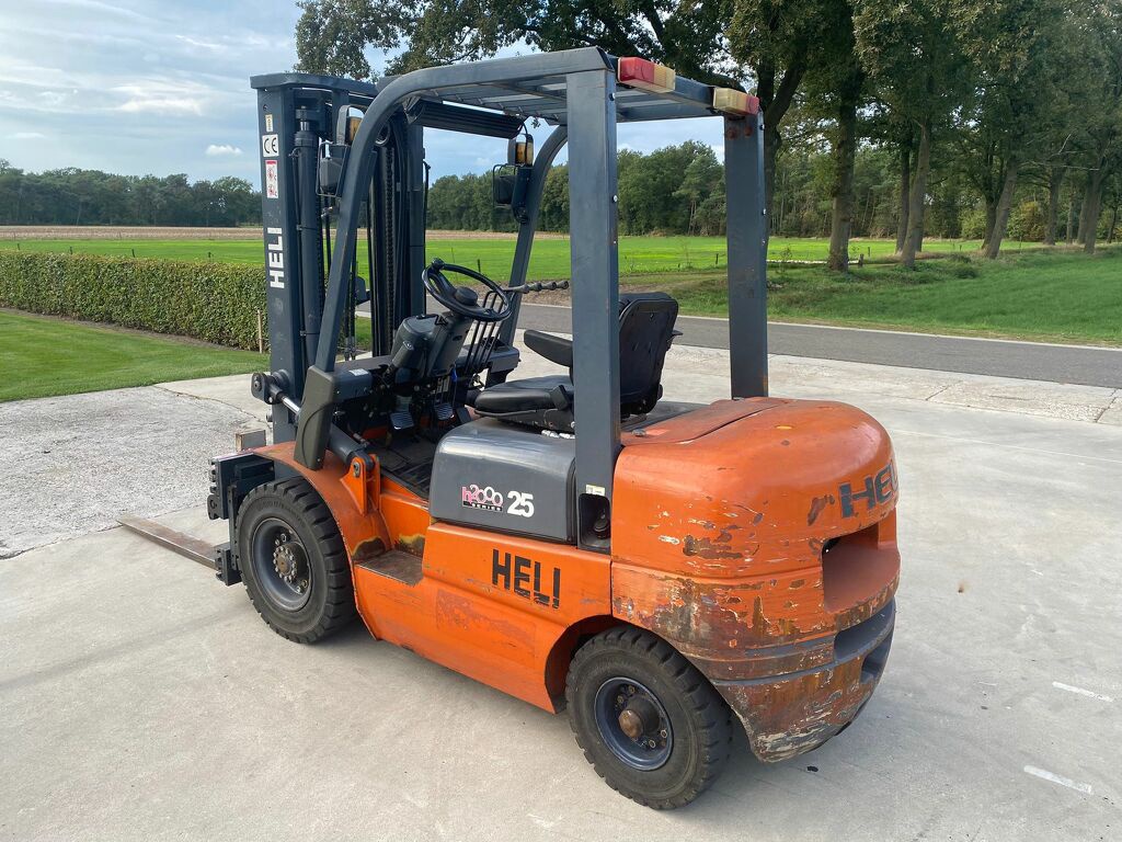 2.5 ton heftruck 3.3 mast diesel