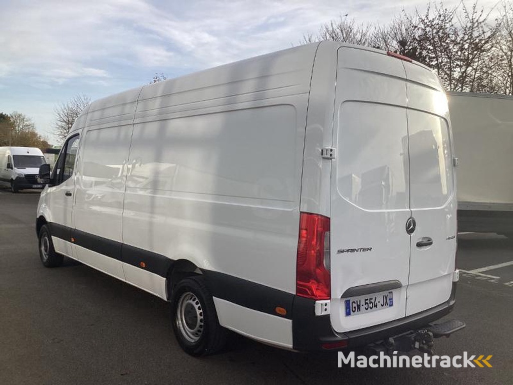 Mercedes Sprinter