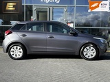 Minituur van Hyundai i20 1.2 HP i-Motion Comfort | Cruise | Lane Assist | Bluetooth