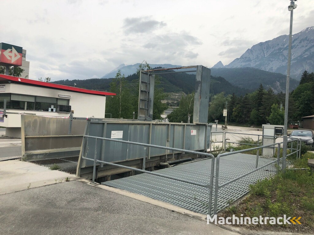 LKW-Reifenwaschanlage