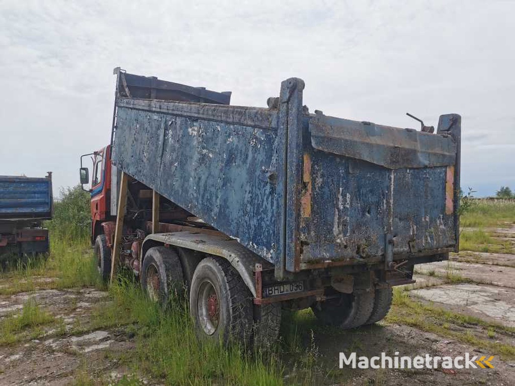 Ginaf M3335-S dump truck for parts