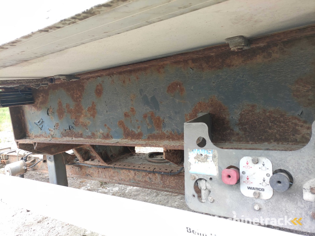 SOMMER ZP18 isothermal trailer