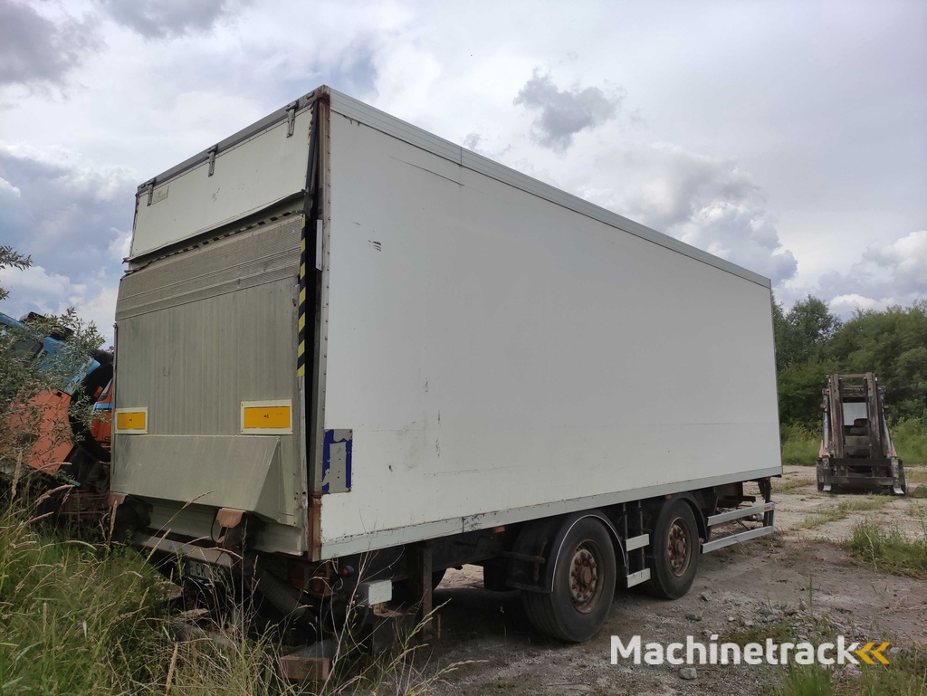 SOMMER ZP18 isothermal trailer