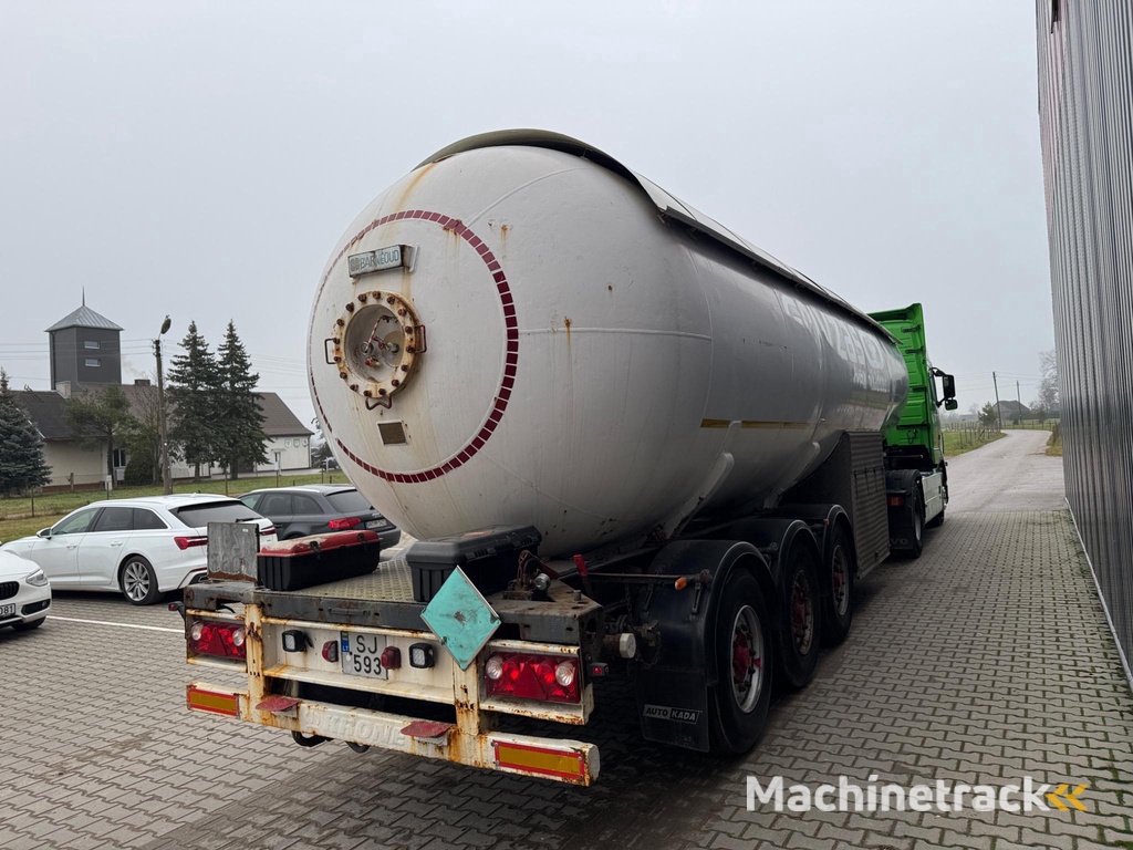 Robine BARNEUD, 47781 liter + meter + pump