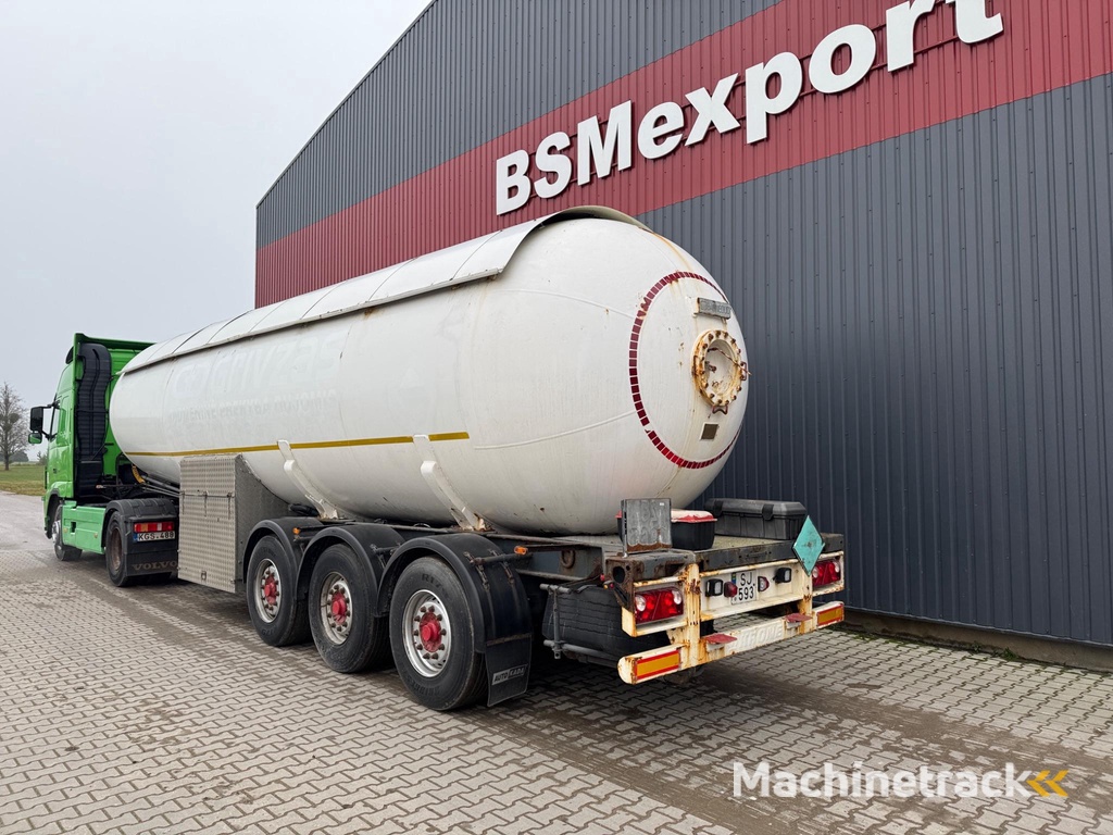 Robine BARNEUD, 47781 liter + meter + pump