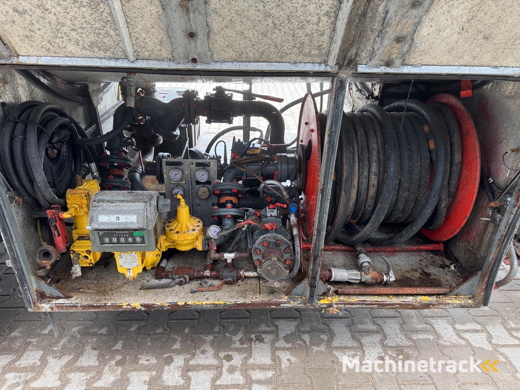 Robine BARNEUD, 47781 liter + meter + pump