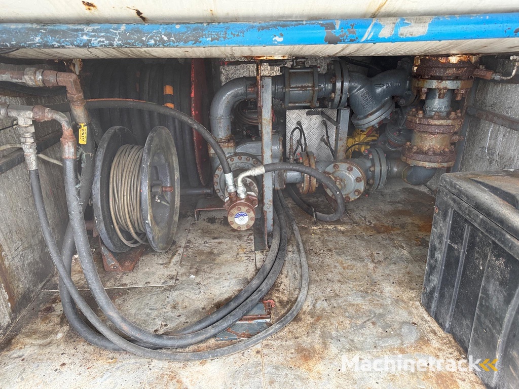 Robine BARNEUD, 47781 liter + meter + pump