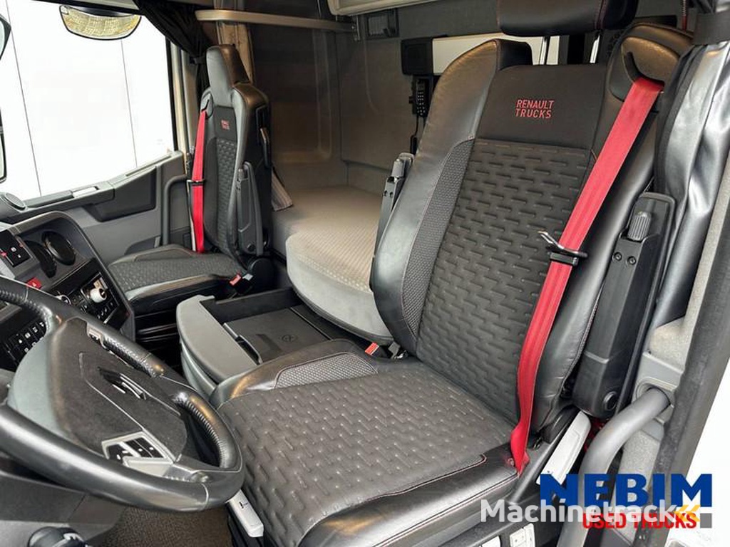 Renault T520-4x2-High-Parking-Airco