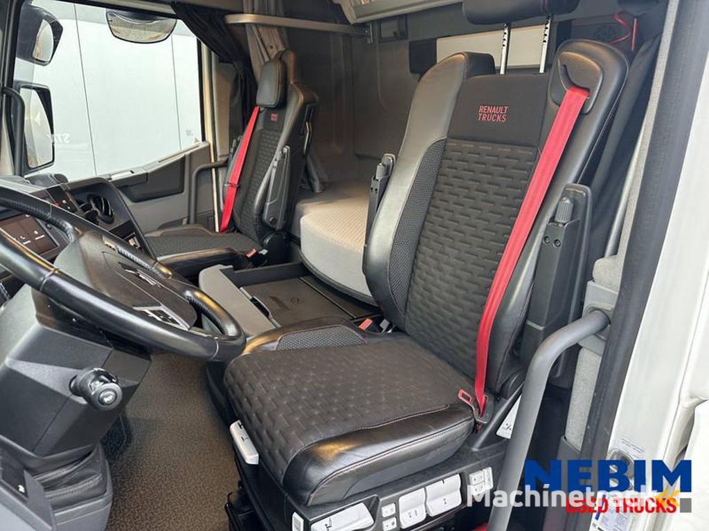 Renault T520-4x2-High-Parking-Airco