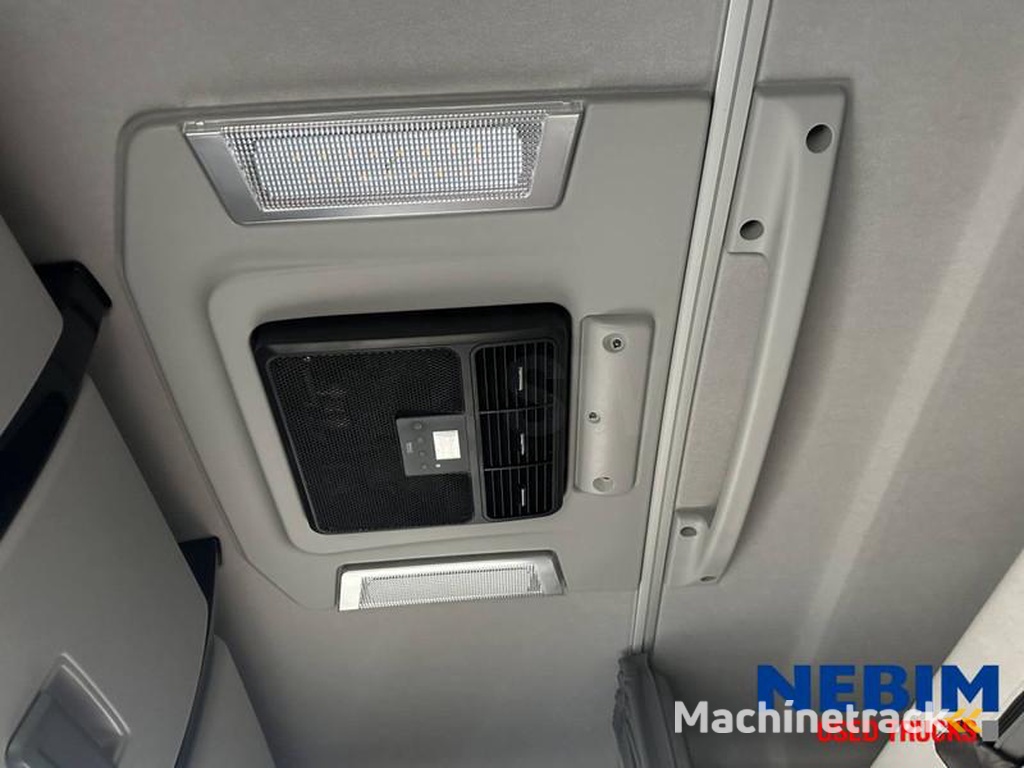 Renault T520-4x2-High-Parking-Airco