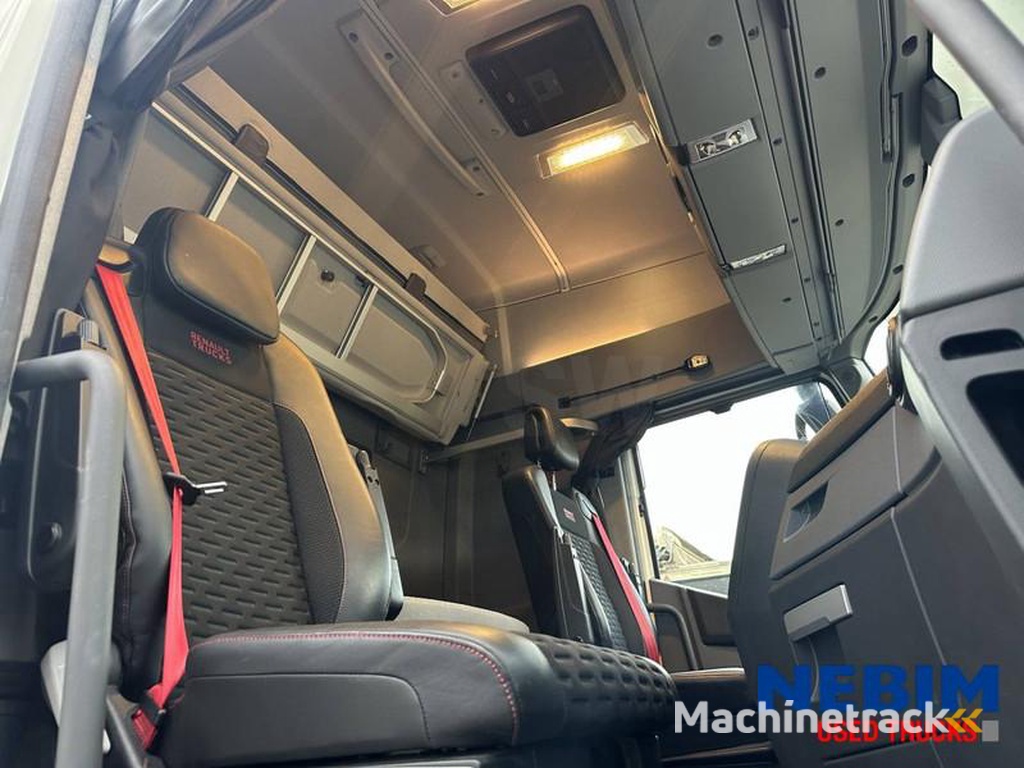 Renault T520-4x2-High-Parking-Airco