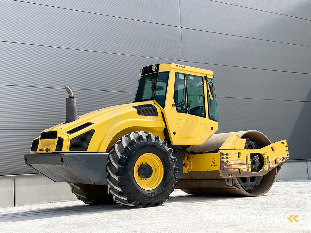 BOMAG BW 213 DH-4