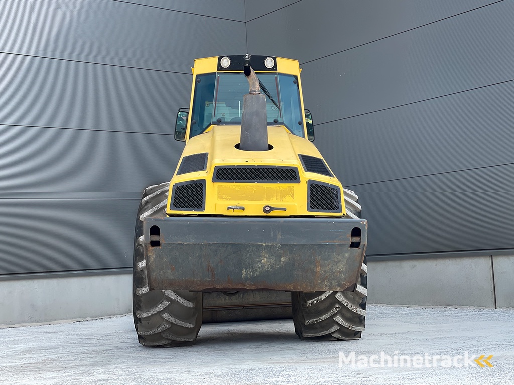 BOMAG BW 213 DH-4