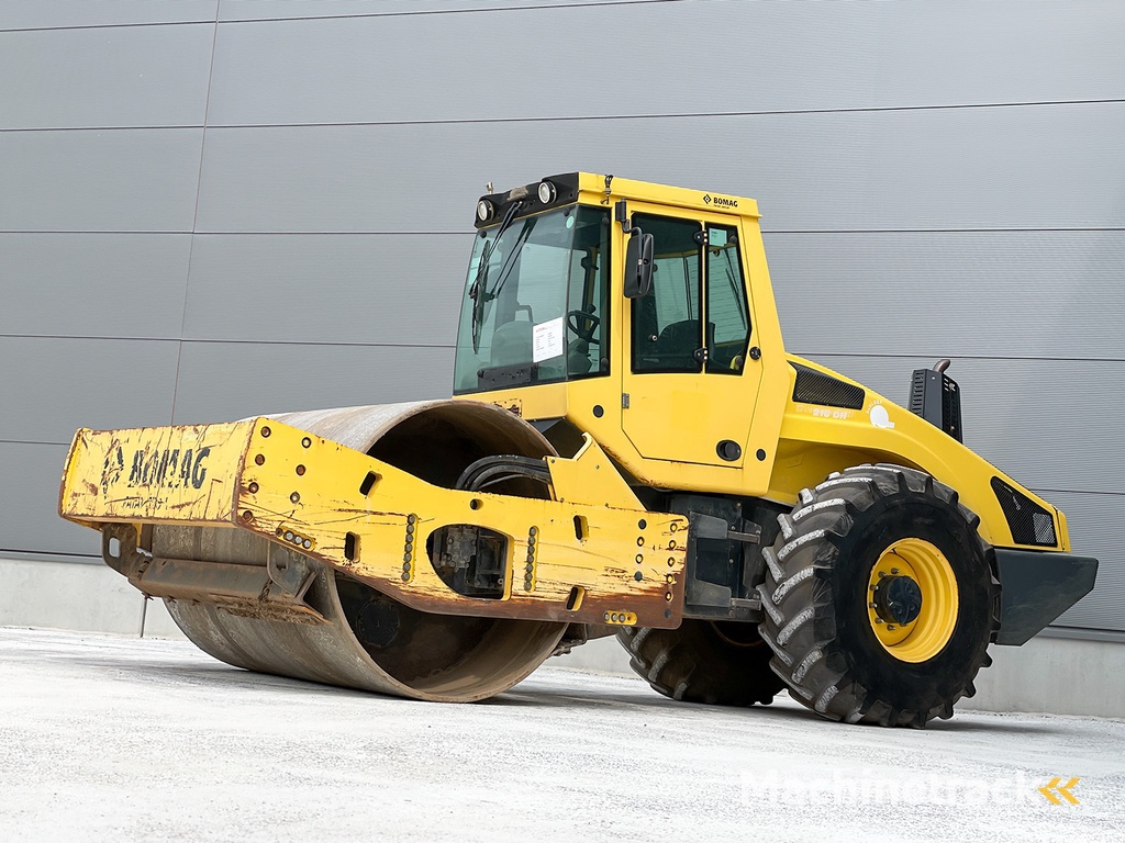 BOMAG BW 216 DH-4i